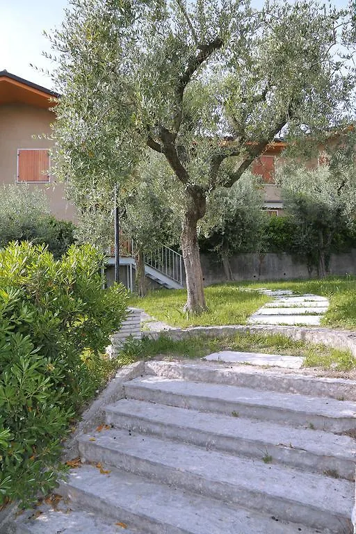 Rooms Ai Poggi Bardolino Gasthof