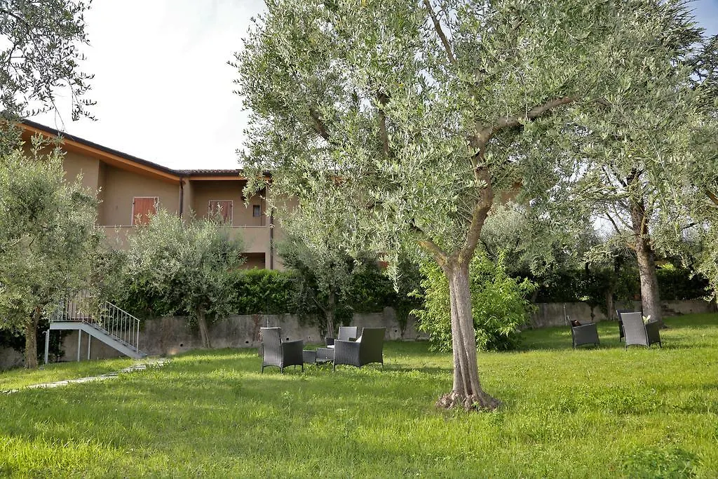 Rooms Ai Poggi Bardolino Guest house